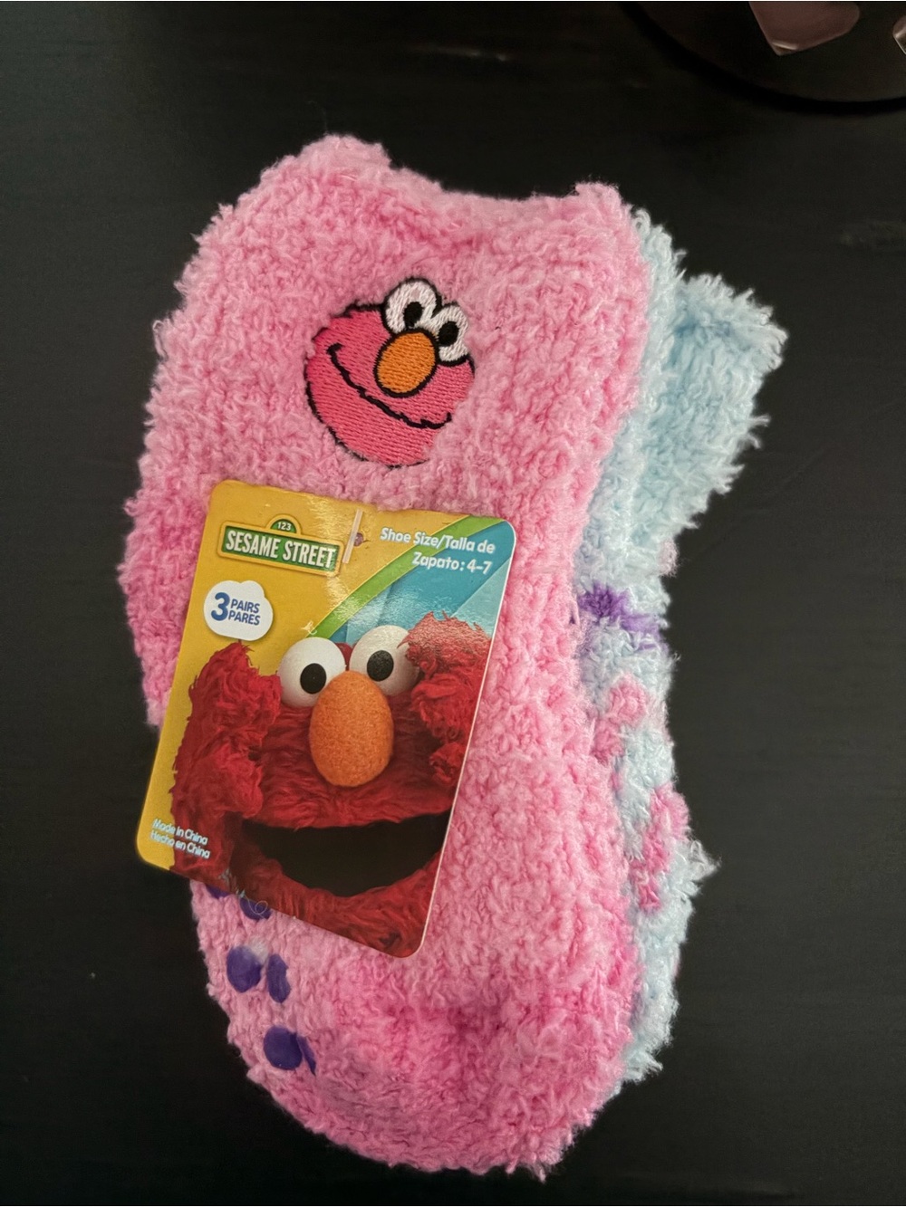 Sesame Street Toddler 3pack Soft Socks Rubber Grip Accents NWT 4-7.